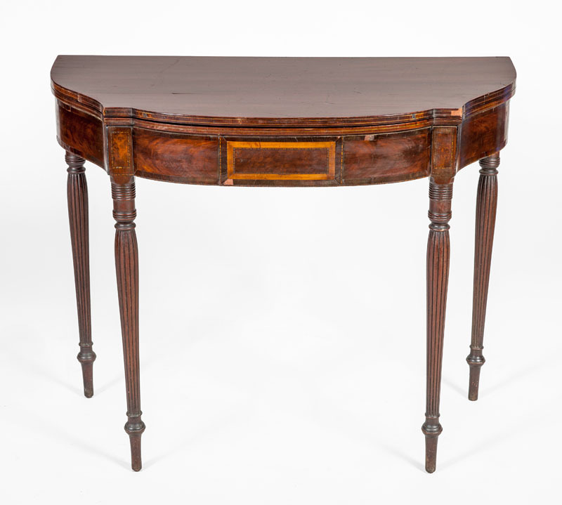 FEDERAL INLAID MAHOGANY FOLD-OVER GAMES TABLE