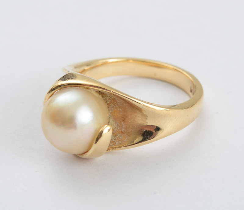 14k Gold, and Cultured Pearl Ring