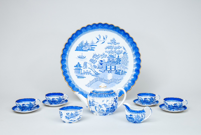 Spode Twelve-Piece Blue and White Porcelain Tea Service