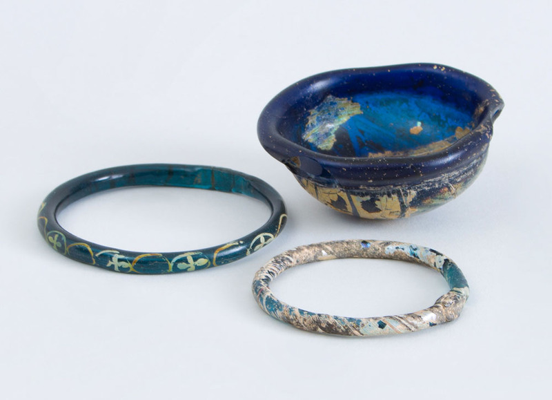GROUP OF THREE ANCIENT GLASS OBJECTS