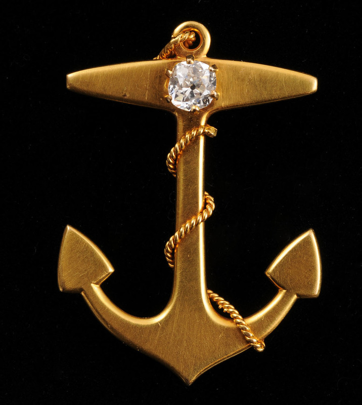 14K GOLD AND DIAMOND ANCHOR BROOCH