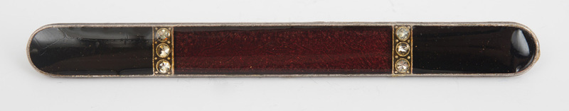 SILVER, ENAMEL AND GLASS BAR PIN