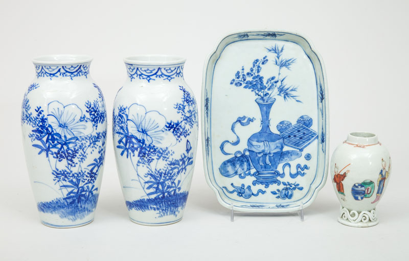 Chinese Famille Rose Porcelain Figure-Decorated Tea Caddy, a Pair of Blue and White Vases, and a Tray