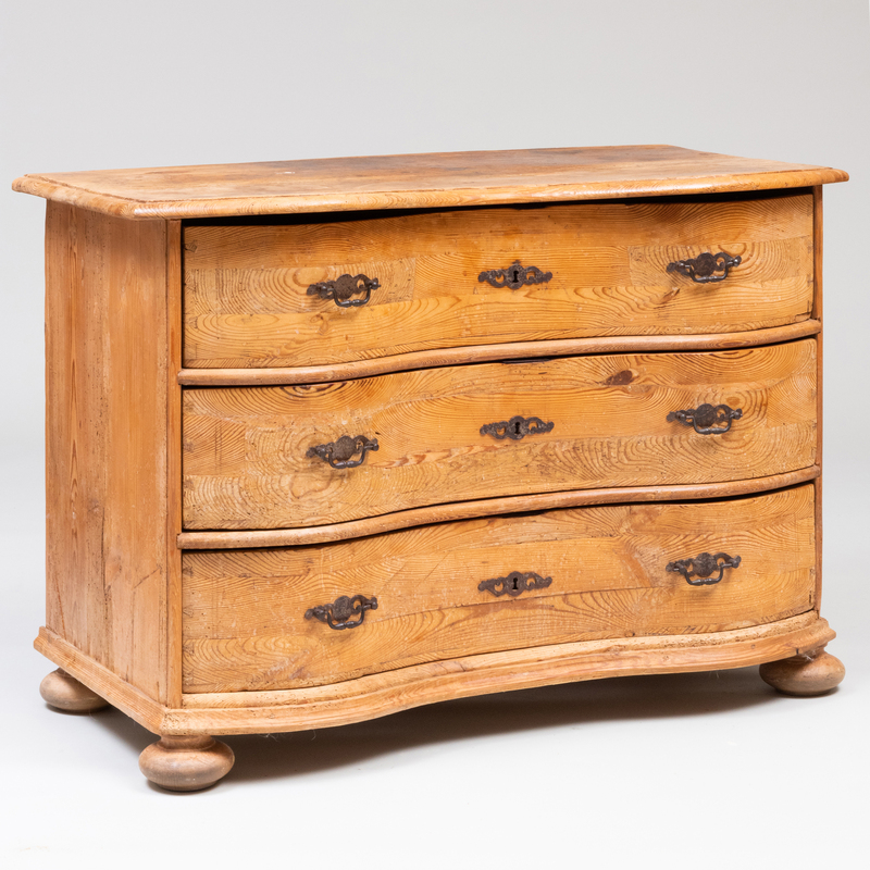 Swedish Baroque Poplar Serpentine-Fronted Chest of Drawers