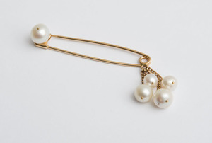 14K Gold and Cultured Pearl Brooch