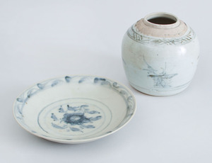 Chinese Ming Style Blue and White Porcelain Dish