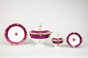 Derby Porcelain Soup Tureen, Cover and Stand