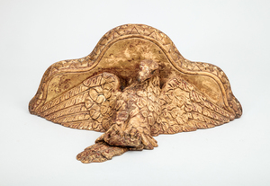 FEDERAL STYLE CARVED GILTWOOD EAGLE-FORM WALL BRACKET
