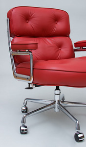 Charles & Ray Eames / Herman Miller, Pair of 'Lobby' Armchairs
