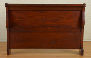 Classical Flame Mahogany Sleigh Bed
