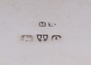ENGLISH SILVER D-SHAPE BOX