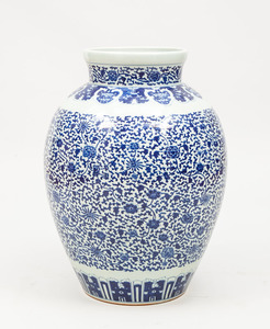 Large Chinese Blue and White Jar, Modern