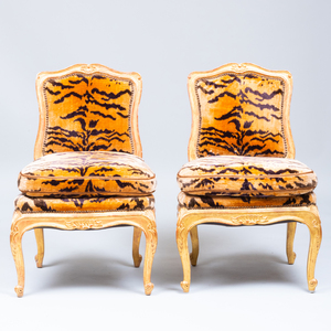 Pair of Louis XV Style Giltwood Chaises, of Recent Manufacture