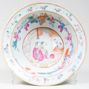 Chinese Export Famille Rose Porcelain Basin