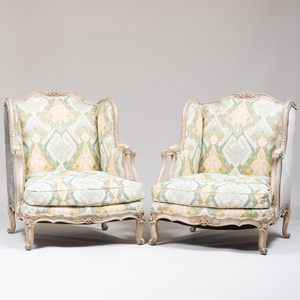 Pair of Louis XV Style White Painted Winged Bergères, of Recent Manufacture