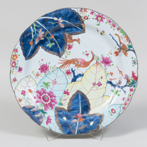 Chinese Export Porcelain 'Tobacco Leaf' Charger