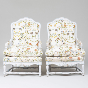 Pair of Régence Style Painted Wood Fauteuils à la Reine