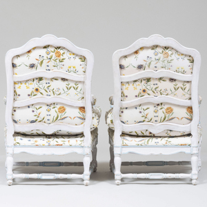Pair of Régence Style Painted Wood Fauteuils à la Reine