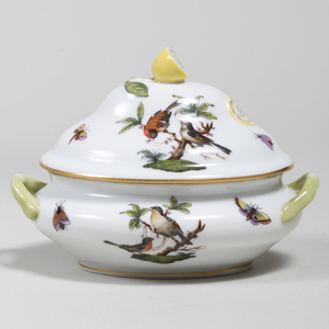 Herend Porcelain Part Service in the 'Rothschild Bird' Pattern