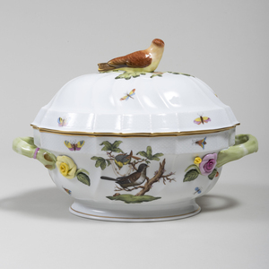 Herend Porcelain Part Service in the 'Rothschild Bird' Pattern