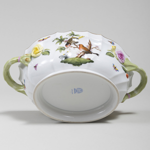 Herend Porcelain Part Service in the 'Rothschild Bird' Pattern