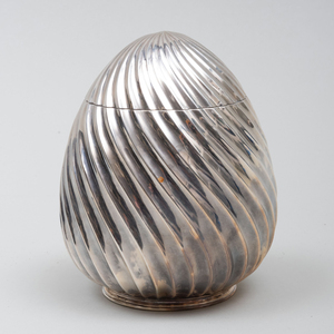 Buccellati Silver Egg Form Box