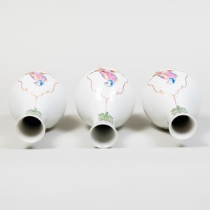 Set of Three Chinese Export Porcelain ‘Perching Parrot’ Vases, Possibly Pronk